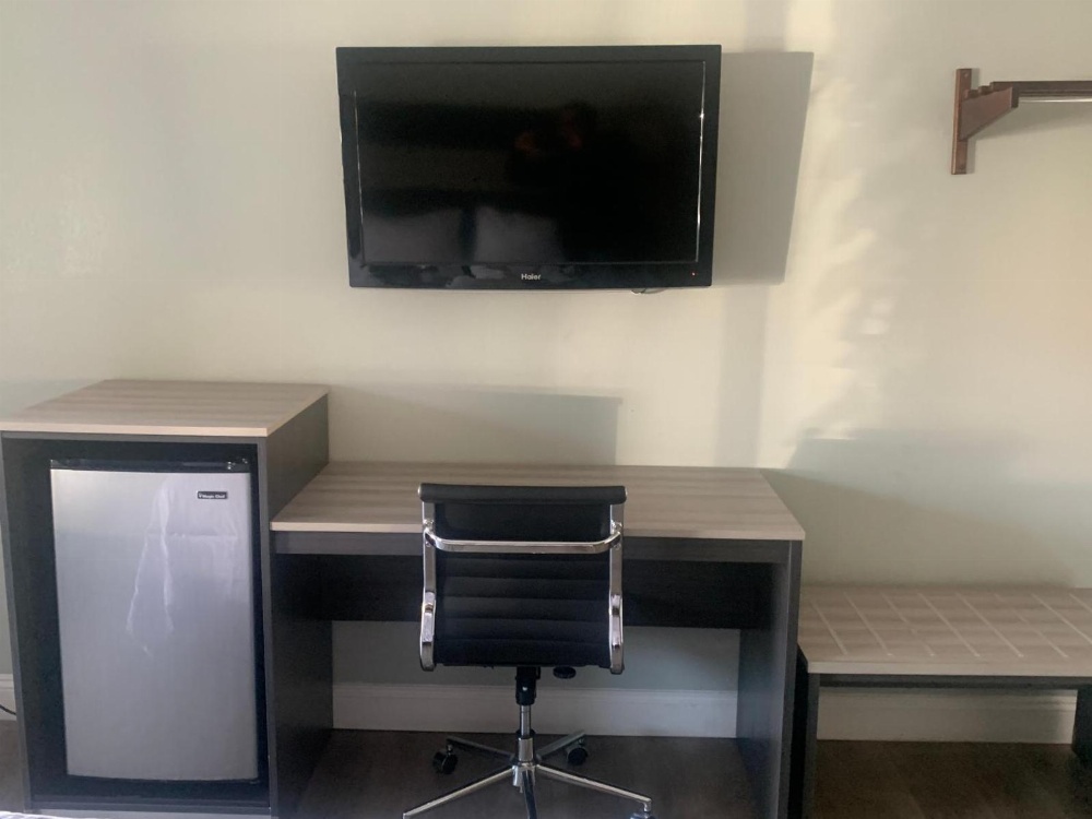 Monterey Oceanside Inn