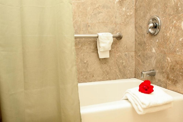 Monterey Oceanside Inn image 9